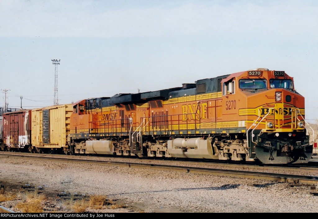 BNSF 5270 West